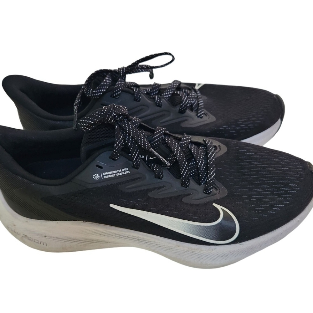 Nike Air Zoom Winflo Running Shoes Size 9.5